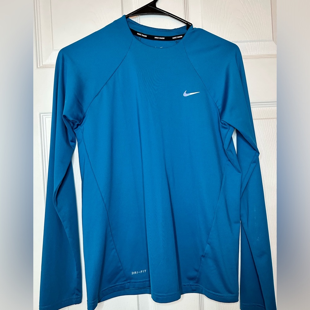 Athletic Water Proof Long Sleeve / Nike